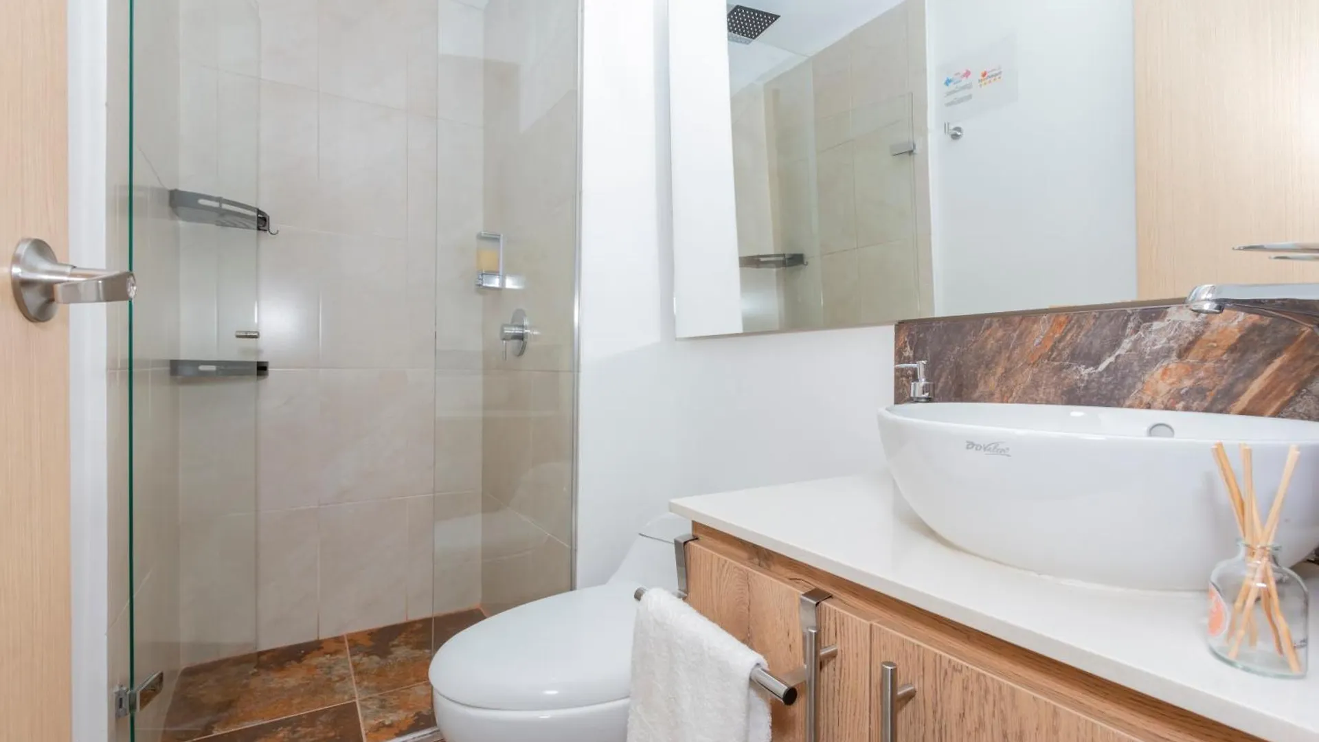 Apartamento Central En Zona Comercial Medellin Apartment
