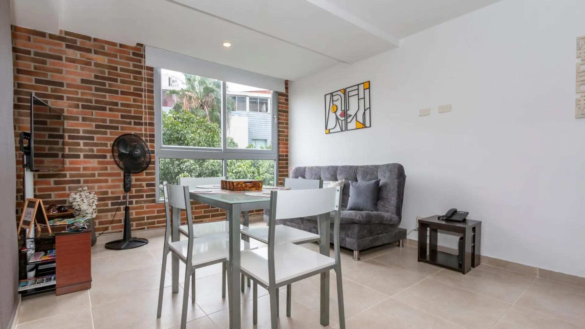 Apartamento Central En Zona Comercial Medellin